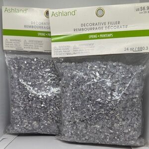 Ashland Spring Decorative Filler in light purple/grey